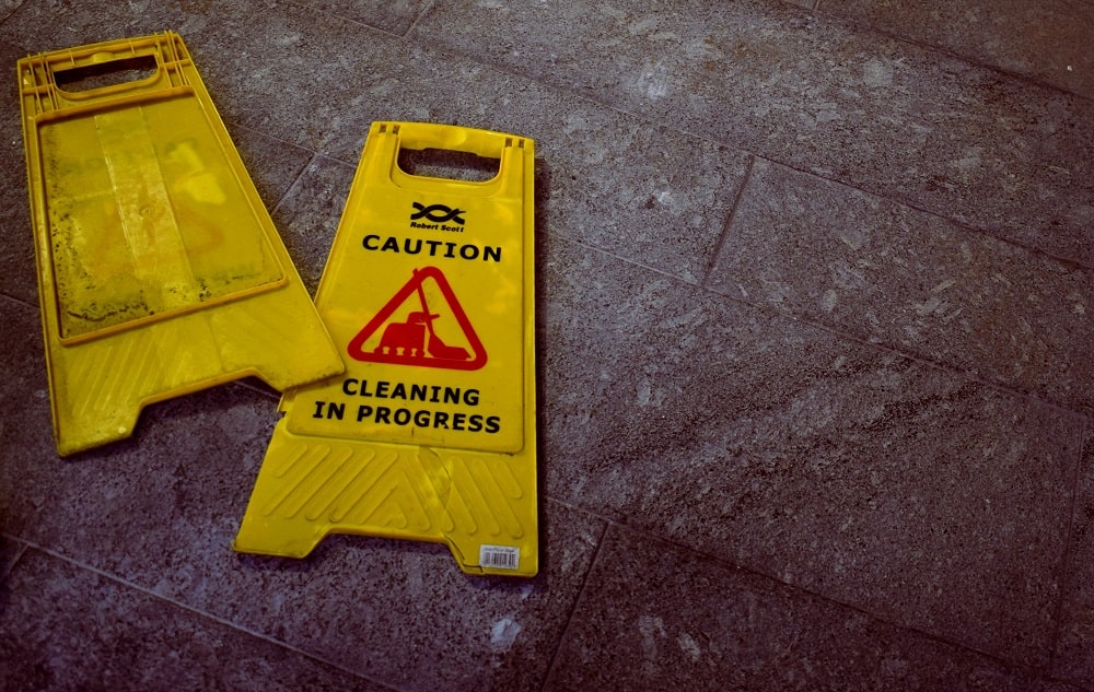 Do most slip and fall cases settle out of court?