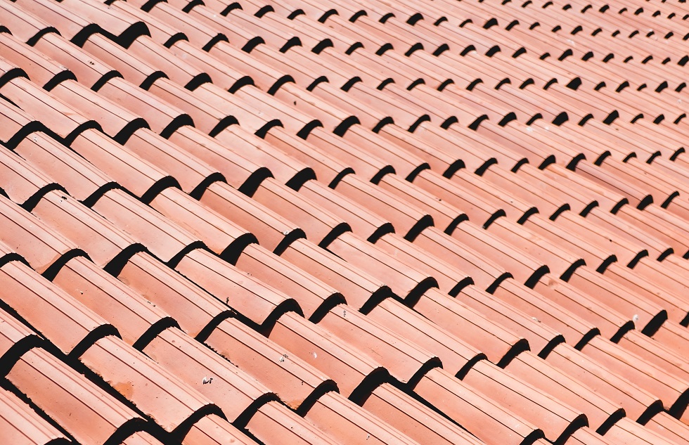 What you should know before filing a roof damage claim