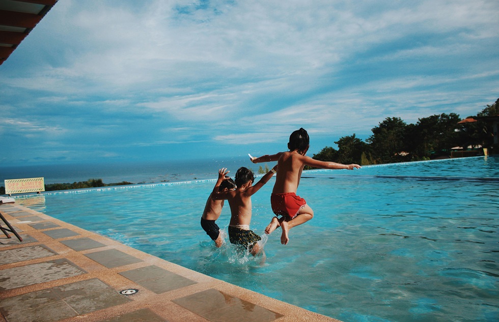 What Are My Legal Options If My Child Nearly Drowned in a Florida Swimming Pool?